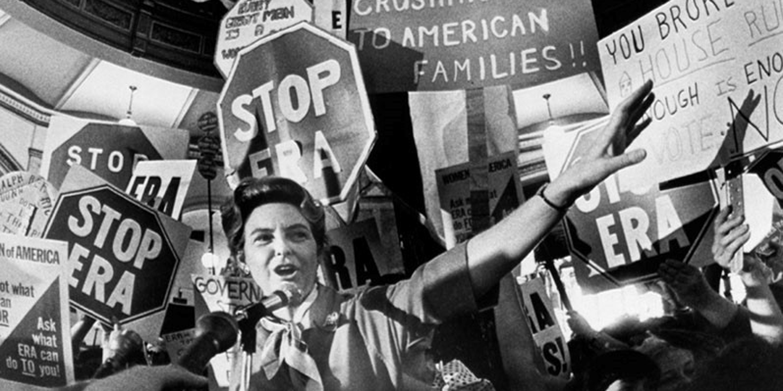 Activist Phyllis Schlafly campaigns against the Equal Rights Amendment in 1978. Bettmann/Corbis.
